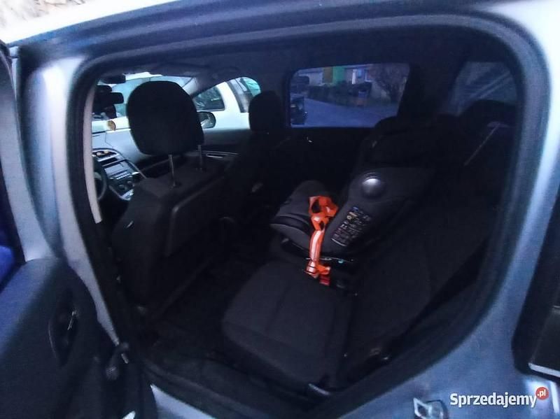 Używany Peugeot 5008 2010 Srebrny Minivan