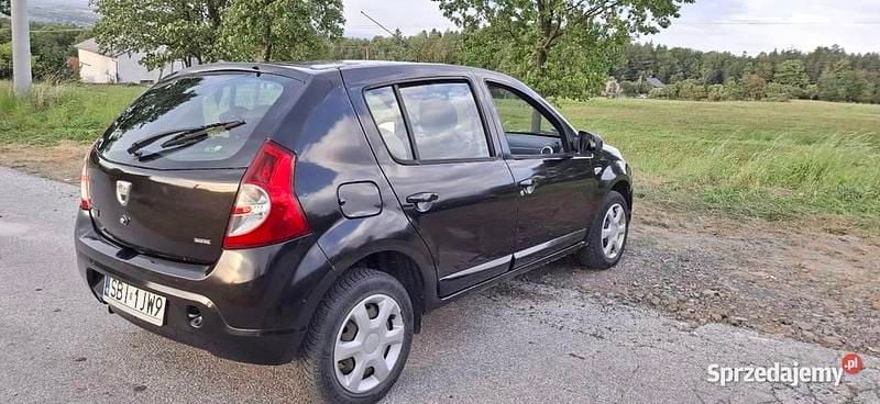 Używany 2010 Dacia Sandero Hatchback | 6199 zł (Uczciwa cena) - Obraz 1/2