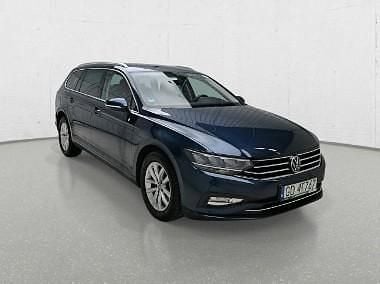 Grafitowy Używany 2023 VW Passat Kombi | 91 191 zł (Uczciwa cena) - Obraz 1/4