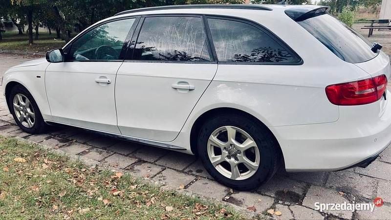 Używany Audi A4 S-Line 2013 Biały Kombi