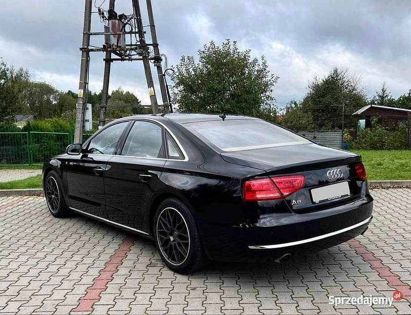 Czarny Używany 2013 Audi A8 Ambiente Sedan/Limuzyna | 69 900 zł - Obraz 1/4