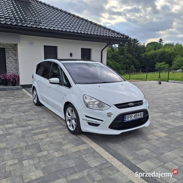 Biały Używany 2013 Ford S-MAX ST-Line Minivan | 34 400 zł (Dobra cena) - Obraz 1/4