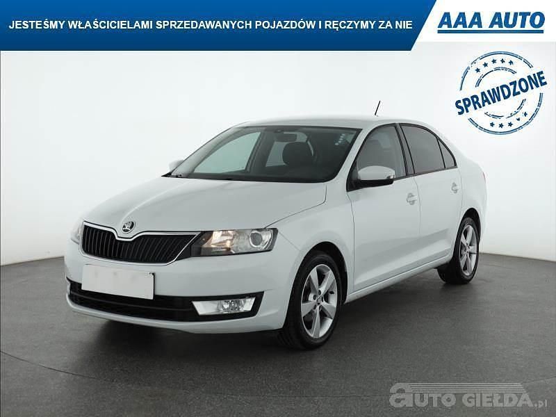 Używany Skoda Rapid 2017 Biały Hatchback