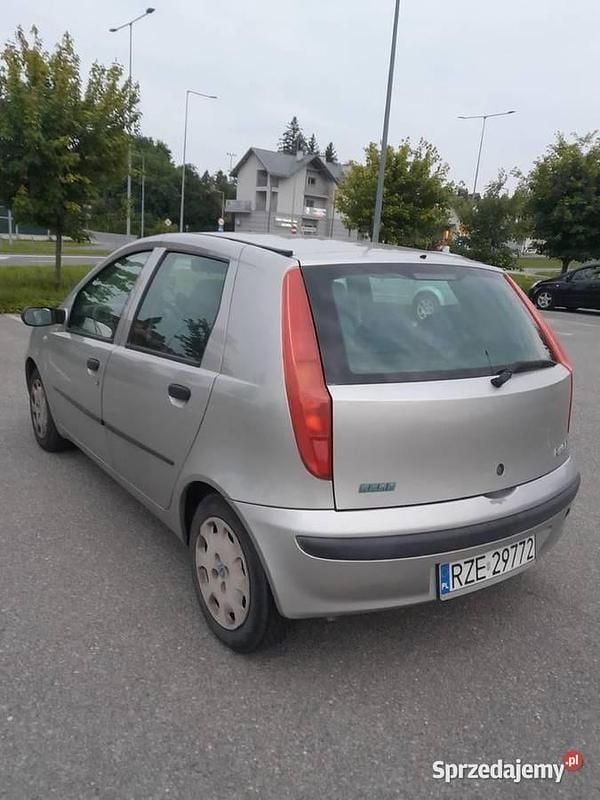 Używany Fiat Punto 1999 Srebrny Hatchback