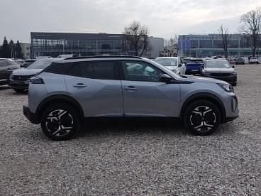 Używany Peugeot 2008 Allure 130 KM (95 kW) 2024 Srebrny SUV