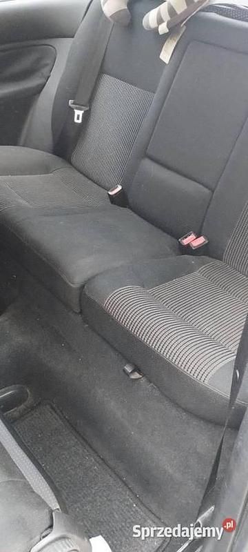 Używany VW Golf IV Comfortline 116 KM (85 kW) 2000 Srebrny Hatchback