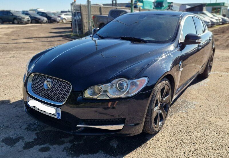 Czarny Używany 2009 Jaguar XF Sedan/Limuzyna | 15 999 zł - Obraz 1/4