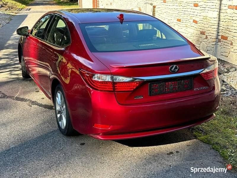 Używany Lexus ES300H 2014 Czerwony Sedan/Limuzyna