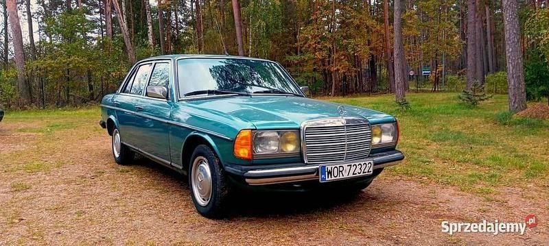 Używany Mercedes 240 1983