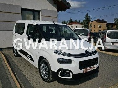 Biały Używany 2022 Peugeot Partner Minivan | 56 949 zł (Dobra cena) - Obraz 1/4