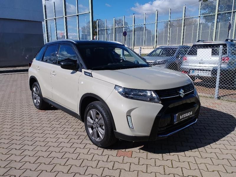 Używany Suzuki Vitara 2025 A9n savanna ivory SUV