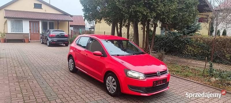 Czerwony Używany 2012 VW Polo Hatchback | 20 999 zł (Uczciwa cena) - Obraz 1/4