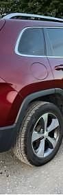 Używany Jeep Cherokee Limited 272 KM (200 kW) 2019 Inny kolor SUV
