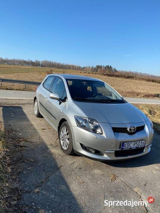 Srebrny Używany 2007 Toyota Auris Hatchback | 15 400 zł (Uczciwa cena) - Obraz 1/4