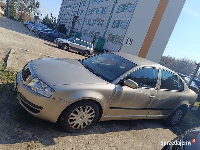 Używany Skoda Superb 2003 Sedan/Limuzyna