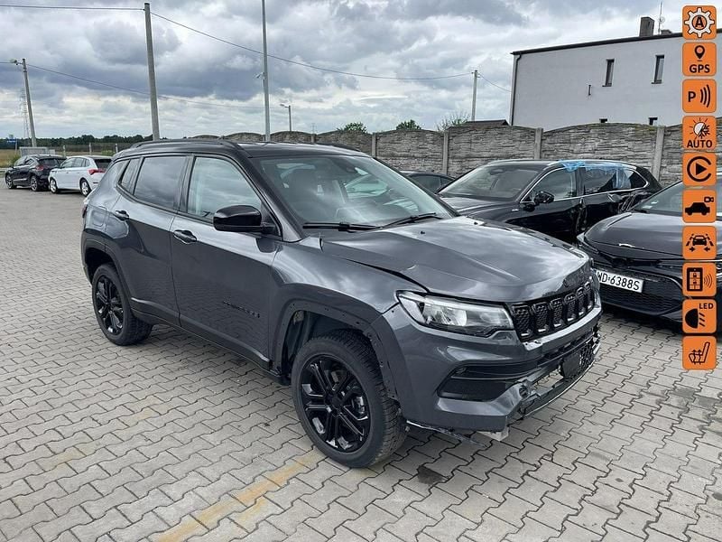 Czarny (metalik, perła) Używany 2023 Jeep Compass SUV | 69 900 zł - Obraz 1/4