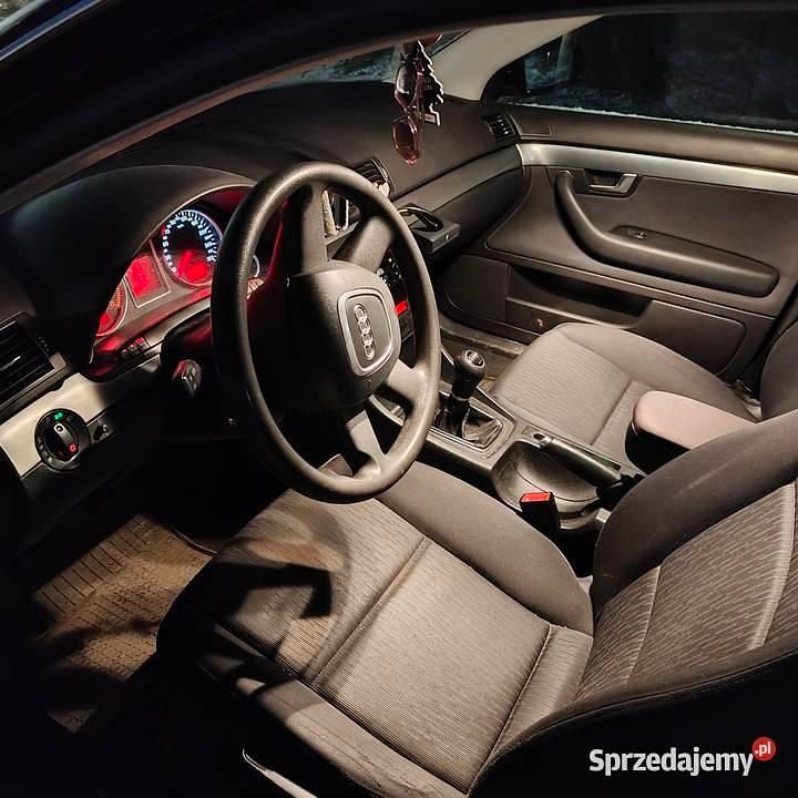 Używany Audi A4 2005 Czarny Kombi