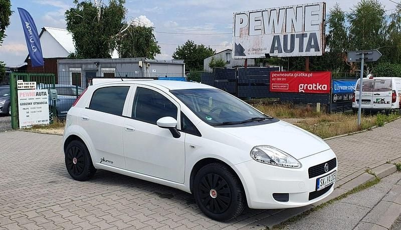 Biały Używany 2011 Fiat Grande Punto Hatchback | 15 900 zł (Dość drogi) - Obraz 1/4