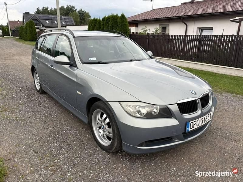 Używany 2006 BMW 318 | 12 600 zł (Uczciwa cena) - Obraz 1/4