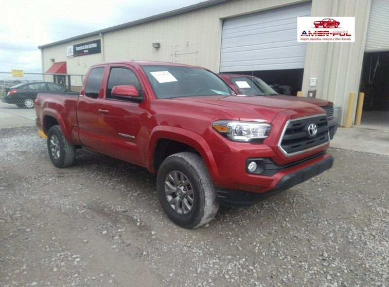 Używany Toyota Tacoma 278 KM (204 kW) 2017 Czerwony Pickup