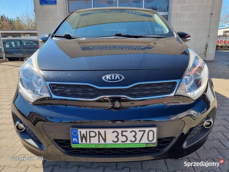 Czarny Używany 2013 Kia Rio Hatchback | 23 900 zł (Uczciwa cena) - Obraz 1/4