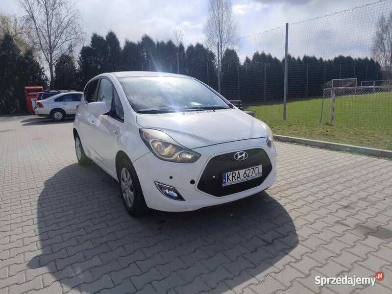 Biały Używany 2014 Hyundai ix20 Minivan | 32 500 zł (Uczciwa cena) - Obraz 1/4