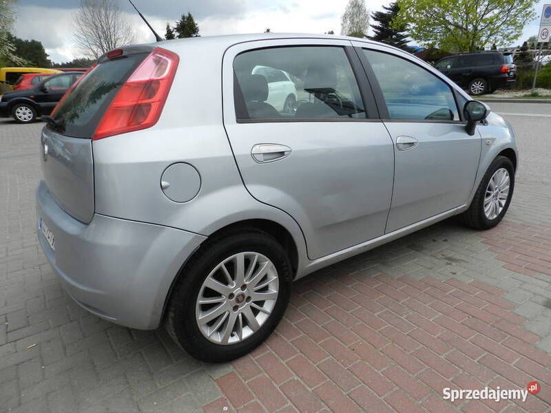 Używany Fiat Grande Punto 65 KM (47 kW) 2009 Szary Hatchback