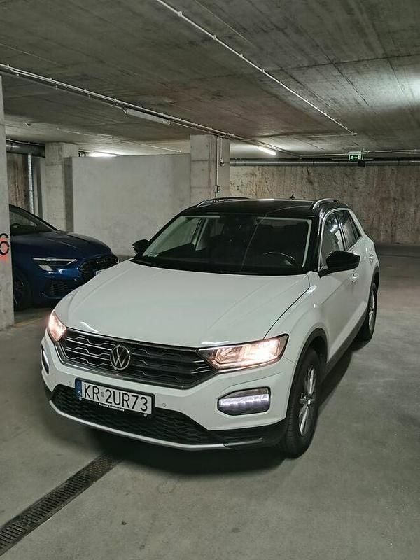 Biały Używany 2021 VW T-Roc SUV | 80 000 zł (Uczciwa cena) - Obraz 1/4
