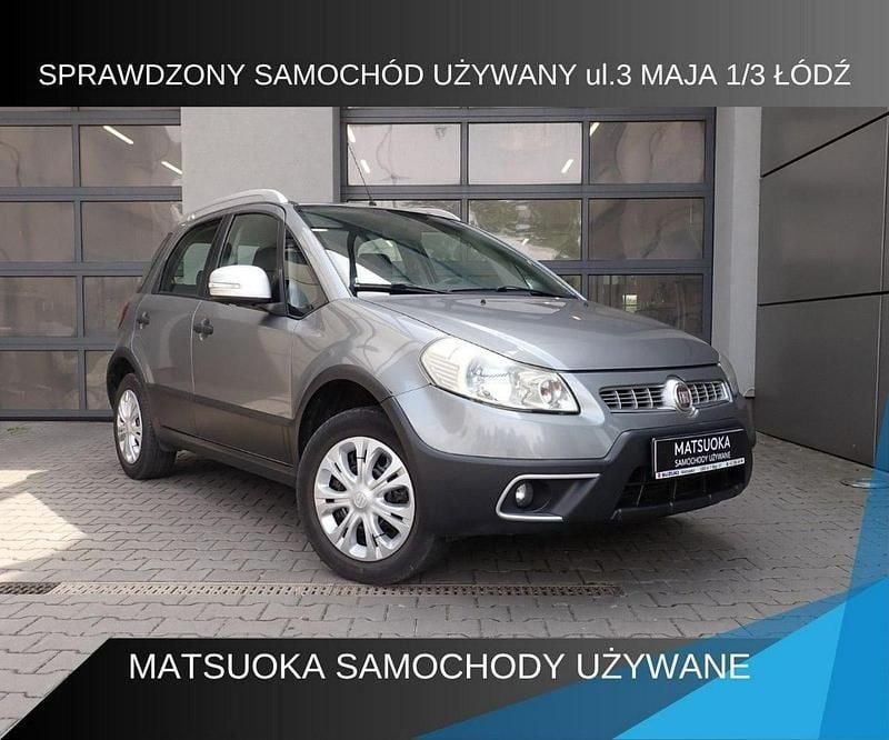Szary (metalik) Używany 2014 Fiat Sedici SUV | 25 500 zł (Super Cena) - Obraz 1/4