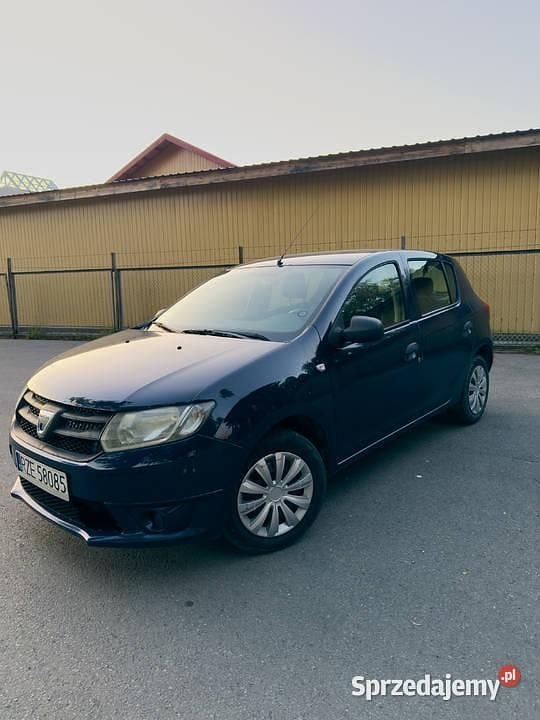 Granatowy Używany 2014 Dacia Sandero Hatchback | 12 500 zł - Obraz 1/4