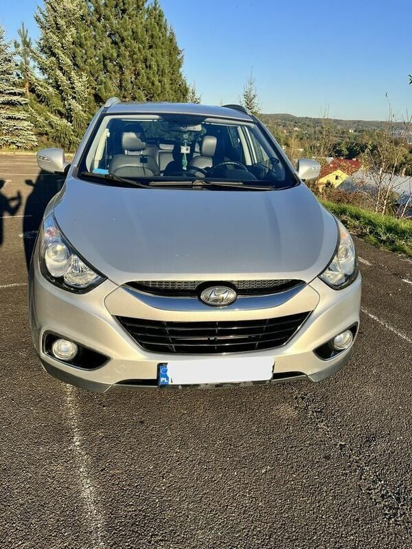 Używany Hyundai ix35 135 KM (99 kW) 2012 Srebrny SUV