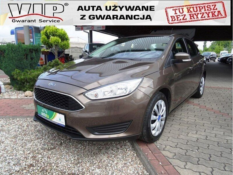 Brązowy Używany 2017 Ford Focus Sedan/Limuzyna | 36 900 zł - Obraz 1/4