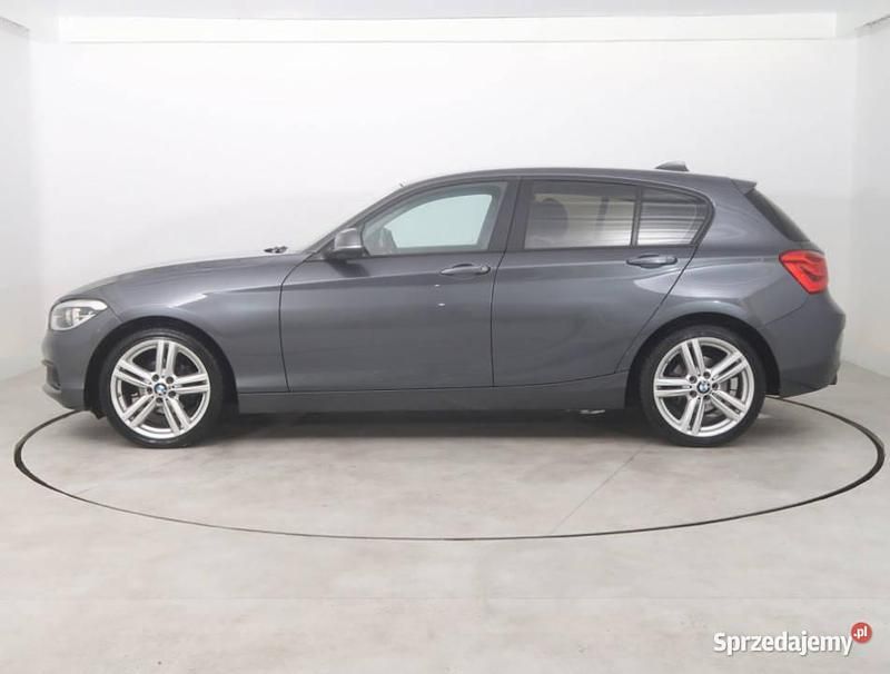 Używany BMW 118 136 KM (100 kW) 2017 Szary Hatchback