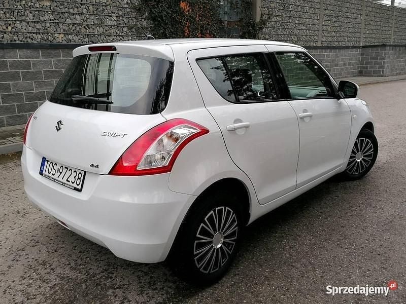 Używany Suzuki Swift 2012 Biały Hatchback
