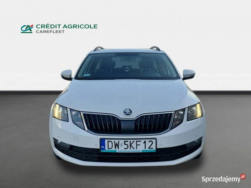 Biały Używany 2020 Skoda Octavia Ambition Kombi | 37 600 zł (Dobra cena) - Obraz 1/4