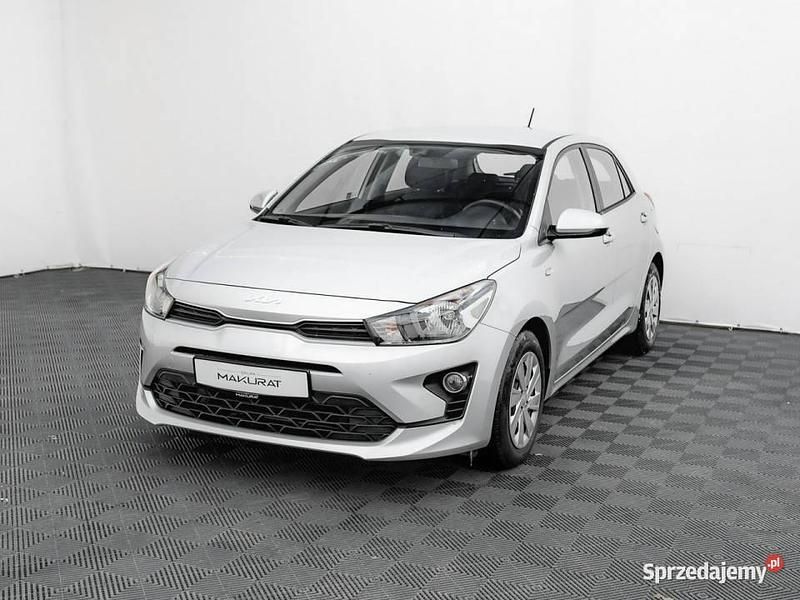 Srebrny (metalik) Używany 2022 Kia Rio Hatchback | 46 800 zł (Uczciwa cena) - Obraz 1/4