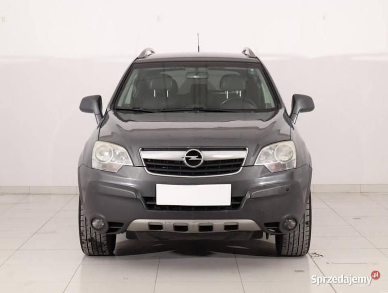 Szary Używany 2010 Opel Antara SUV | 12 999 zł (Dość drogi) - Obraz 1/4