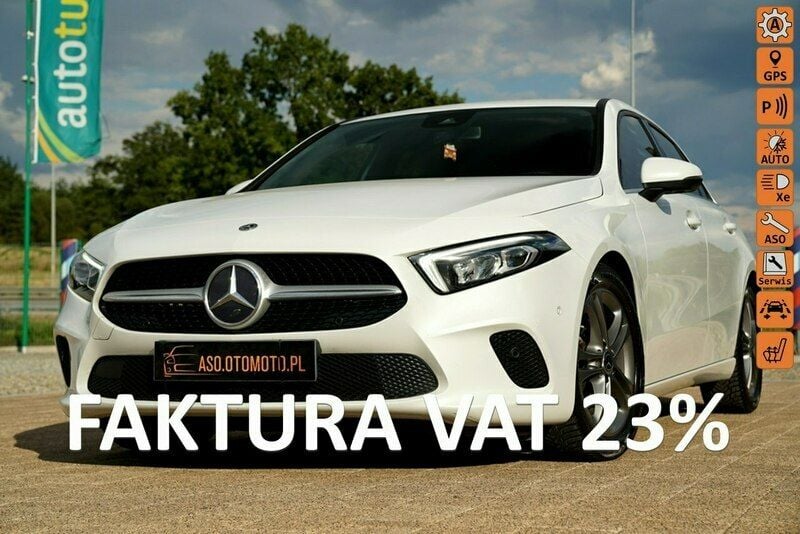 Biały (metalik) Używany 2020 Mercedes A180 Hatchback | 96 504 zł (Uczciwa cena) - Obraz 1/4