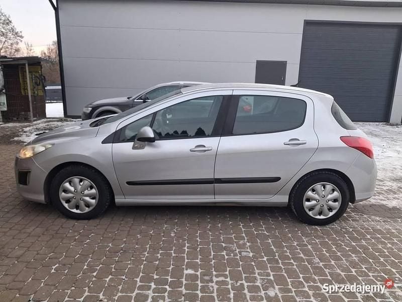 Srebrny Używany 2012 Peugeot 308 Hatchback | 14 900 zł (Uczciwa cena) - Obraz 1/4