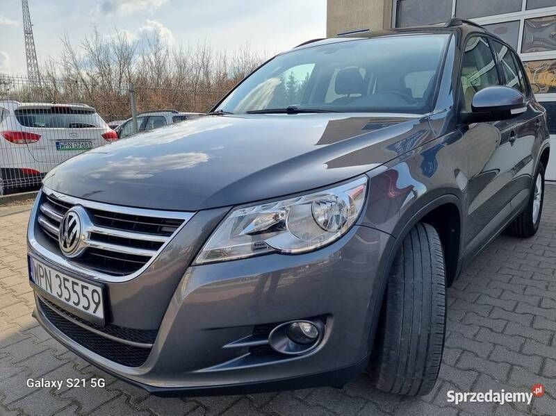 Grafitowy Używany 2010 VW Tiguan SUV | 29 900 zł (Uczciwa cena) - Obraz 1/4