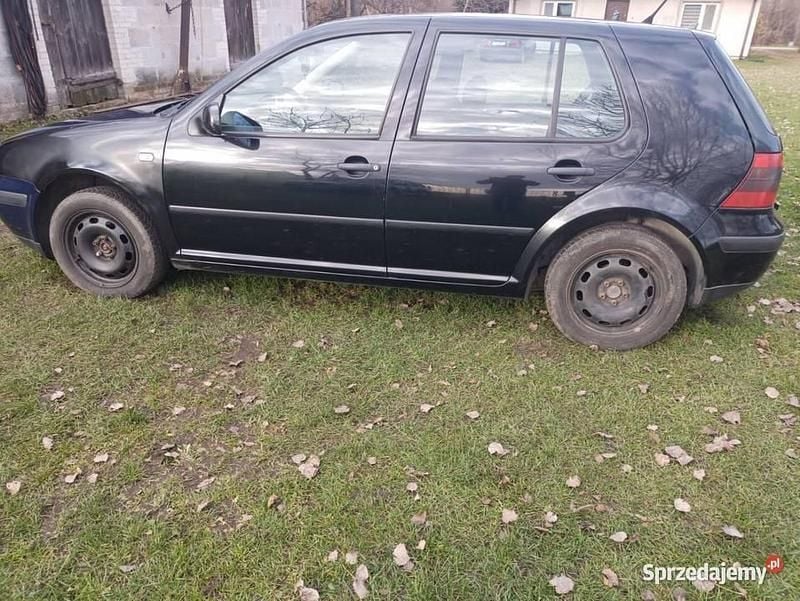 Czarny Używany 1998 VW Golf IV Sedan/Limuzyna | 3000 zł (Uczciwa cena) - Obraz 1/3