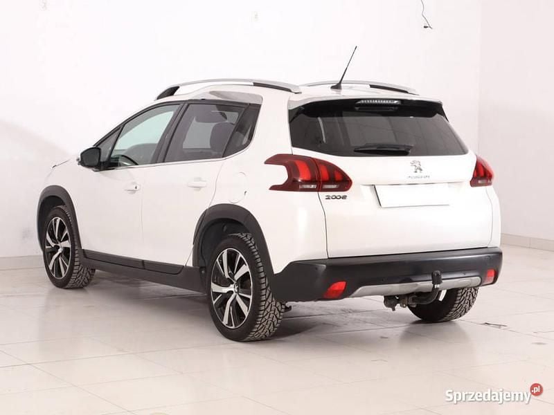 Używany Peugeot 2008 110 KM (80 kW) 2019 Biały SUV