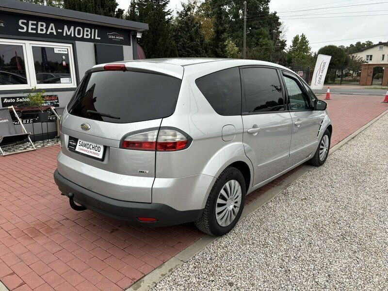 Używany Ford S-MAX S 140 KM (102 kW) 2008 Srebrny Minivan