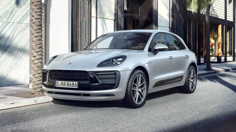 Dolomite silver metallic Używany 2023 Porsche Macan SUV | 326 900 zł (Drogi) - Obraz 1/4