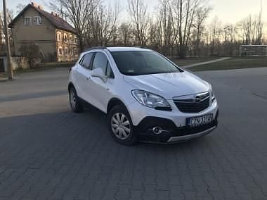 Biały Używany 2014 Opel Mokka SUV | 30 000 zł (Uczciwa cena) - Obraz 1/4