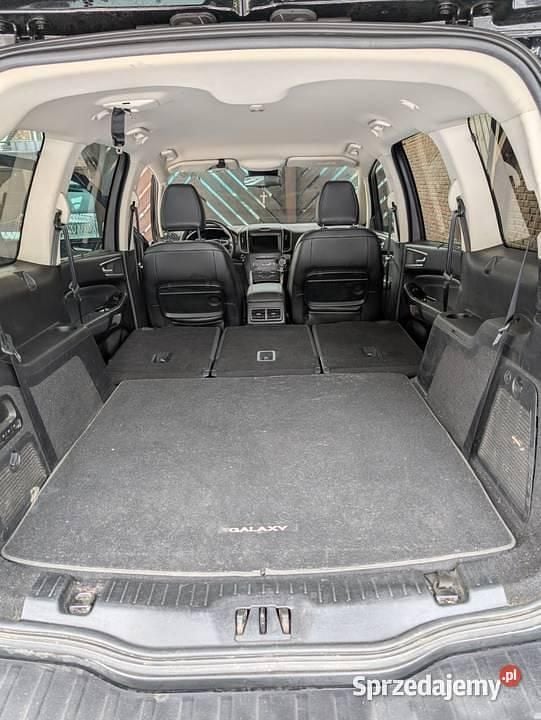Granatowy Używany 2019 Ford Galaxy Minivan | 80 000 zł - Obraz 1/4