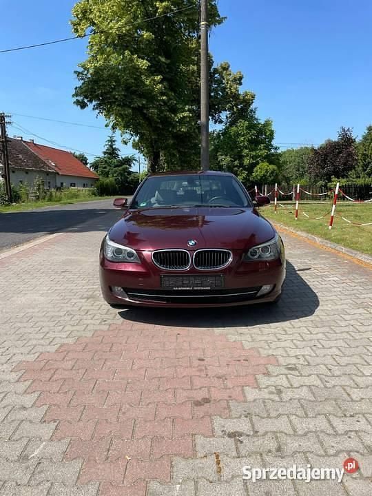 Bordowy Używany 2008 BMW 520 Sedan/Limuzyna | 23 000 zł (Dość drogi) - Obraz 1/4