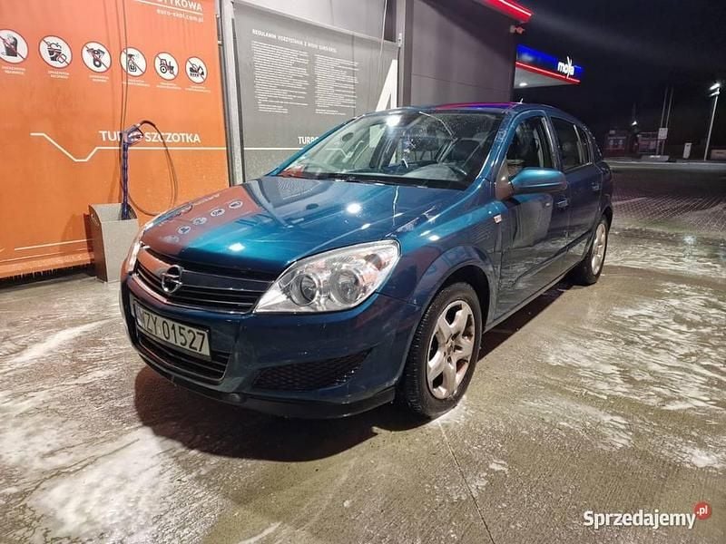 Zielony Używany 2007 Opel Astra Hatchback | 5500 zł (Dobra cena) - Obraz 1/4