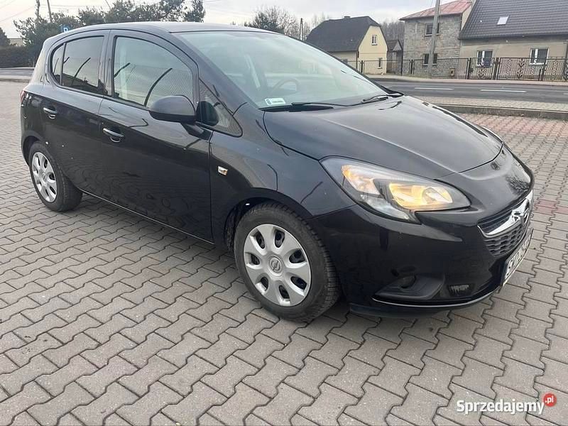 Używany Opel Corsa 2015 Czarny Hatchback