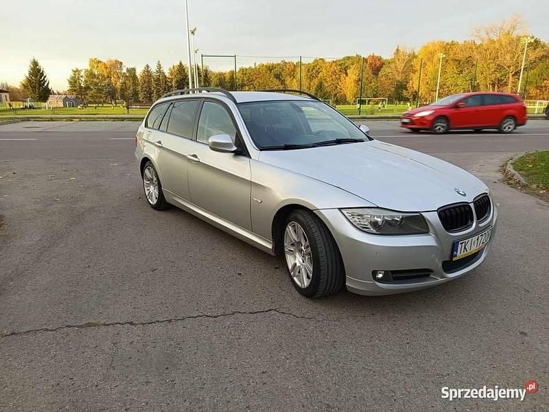 Używany 2009 BMW 320 | 14 200 zł (Super Cena) - Obraz 1/4